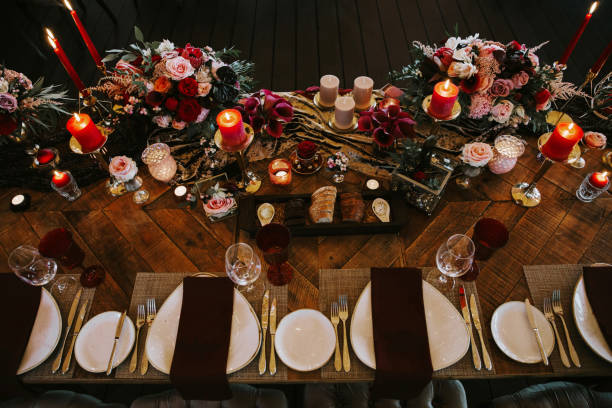 Flower arrangements in parties Image 3